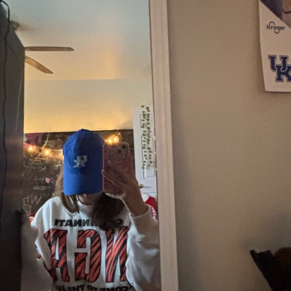 Blue UK Cap, Retailed at $20 - AT LOWEST RECOMMENDED LISTING - Picture 3 of 3